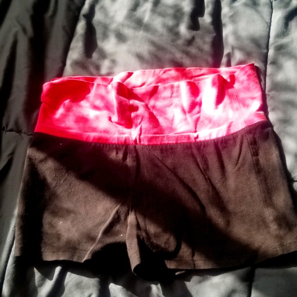No Boundries shorts